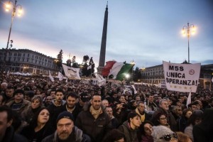 M5s: al via a Roma 'Notte dell'Onestà' contro Mafia Capitale